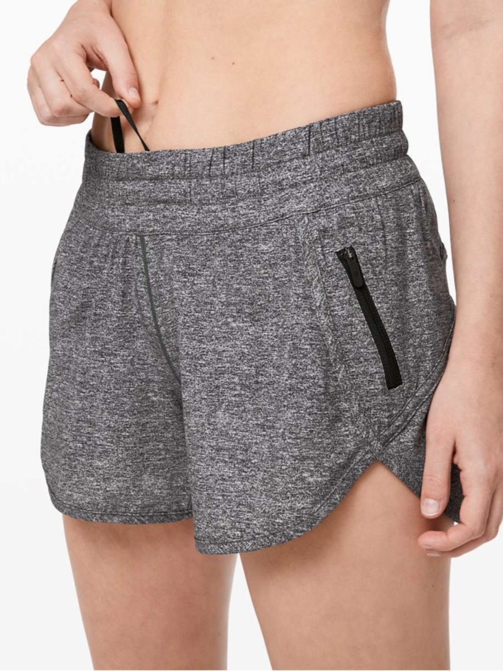 LULULEMON Tracker Short V 4”